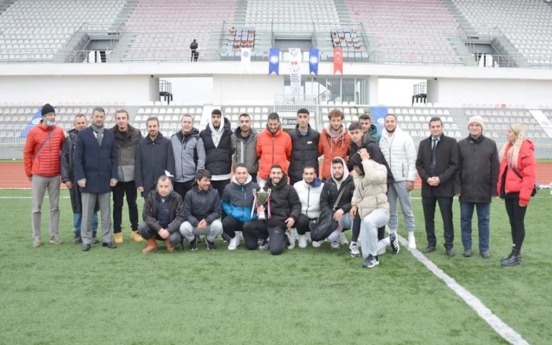 NKÜ FUTBOL TAKIMI