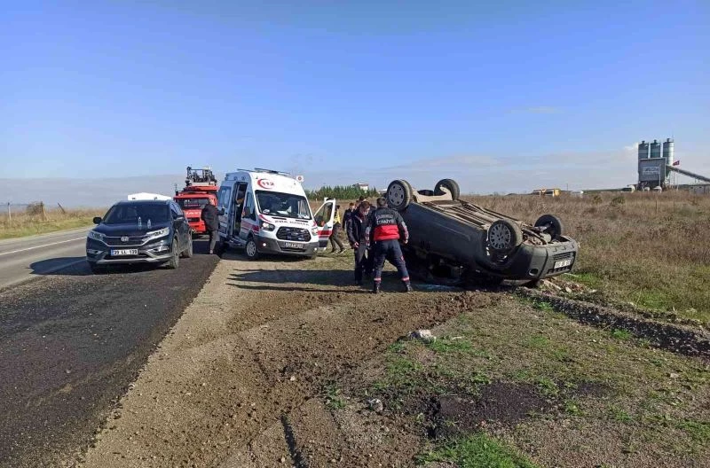 EMNİYET KEMERİ SAYESİNDE TAKLA ATAN ARAÇTAN SAĞ ÇIKTI