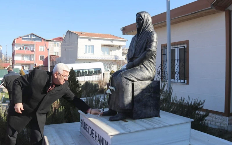 ZÜBEYDE HANIM ERGENE’DE ANILDI