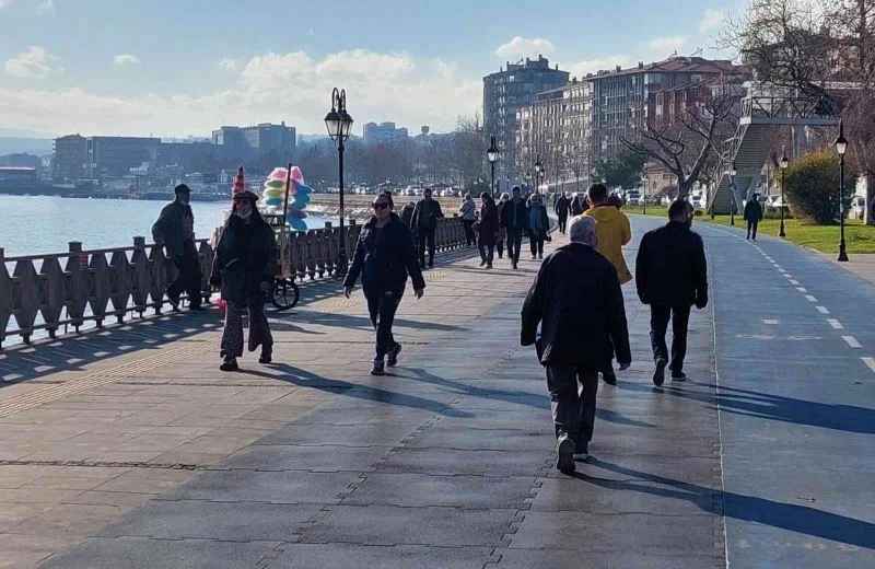 KIŞIN ORTASINDA YAZDAN KALMA BİR GÜN YAŞANDI