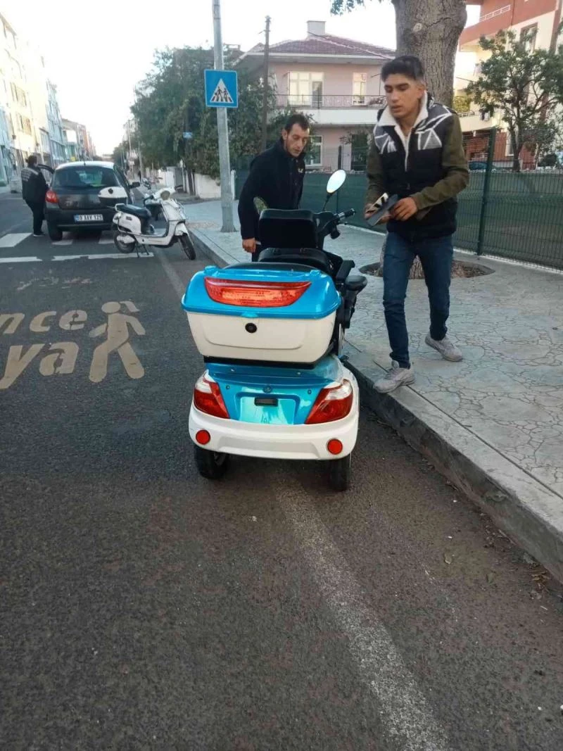 KONTEYNIRA ÇARPAN YAŞLI KADIN YARALANDI