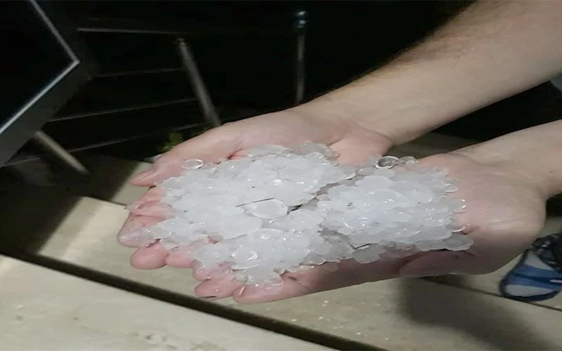 ÇORLU’DA DOLU YAĞIŞI ETKİLİ OLDU