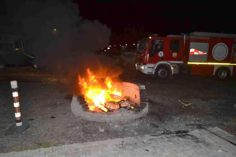 ISINMAK İÇİN YAKTIĞI LASTİK BOMBA GİBİ PATLADI