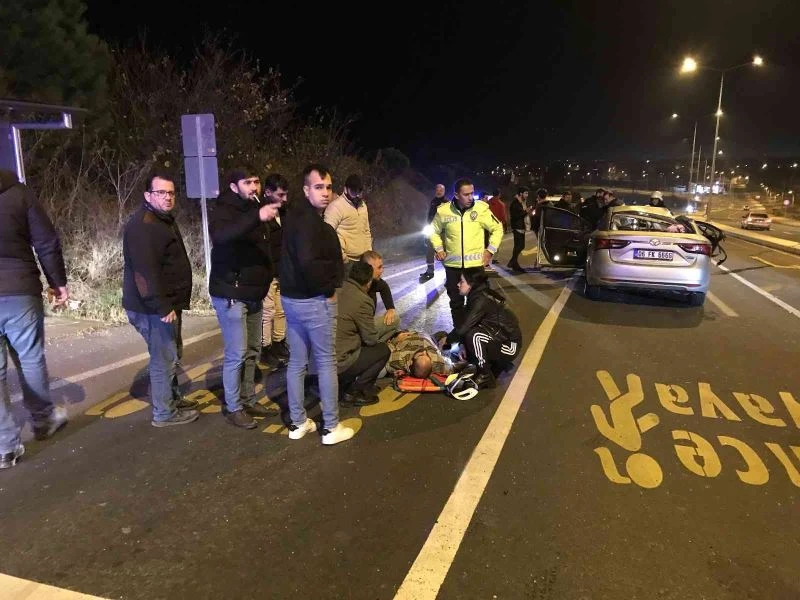 HASTANE ÖNÜNDE KAZA: 1 YARALI 