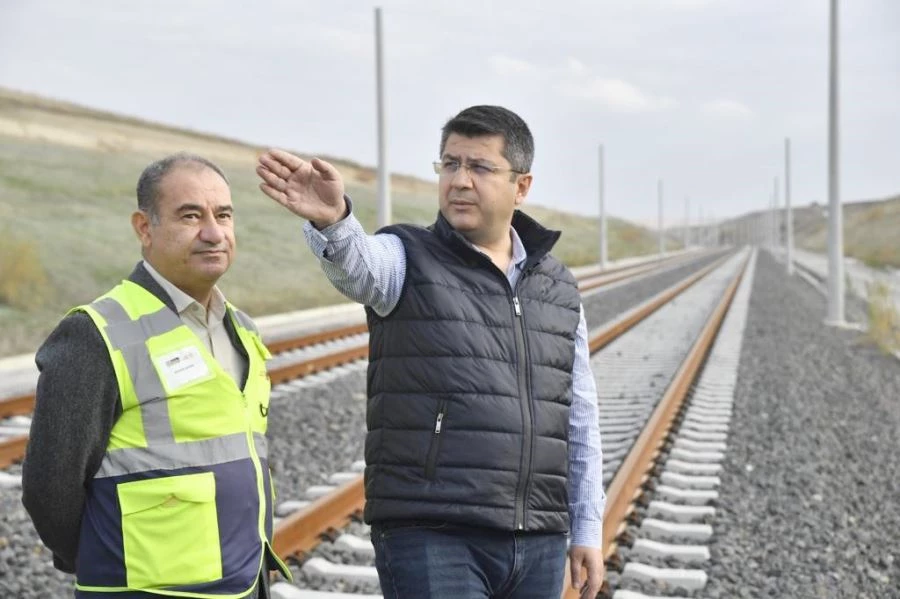 KAPIKULE HIZLI TREN HATTI PROJESİ İÇİN ÇALIŞMALAR SÜRÜYOR 