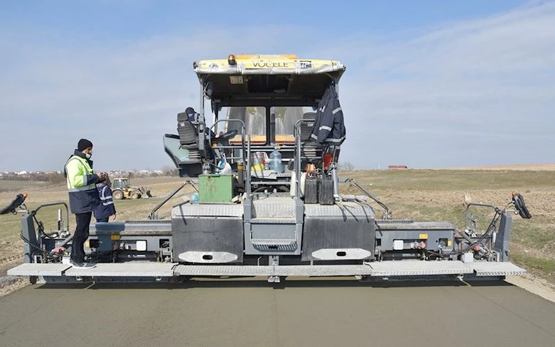 SARAY’DA  YOL YAPIM ÇALIŞMALARI DEVAM EDİYOR