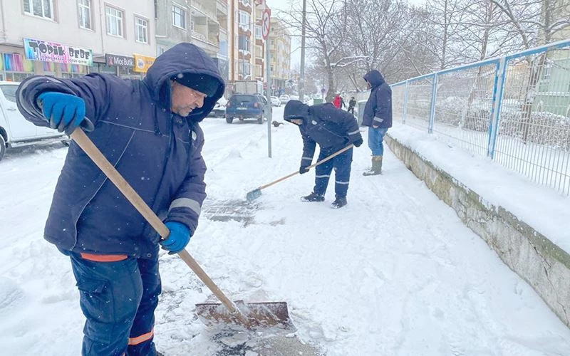 SARAY BELEDİYESİ KAR TEYAKKUZUNDA