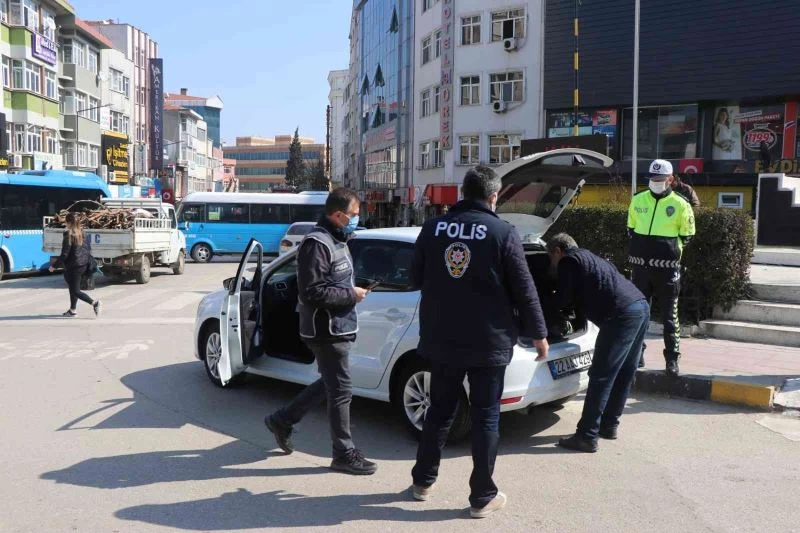 POLİSİN UYGULAMASINDA YAKALANAN 2 KİŞİ TUTUKLANDI