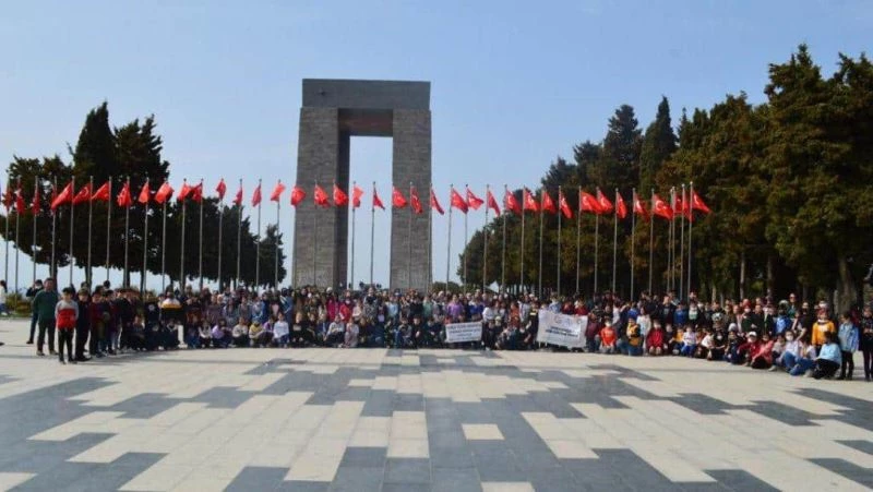 ÇORLULU ÖĞRENCİLERDEN ÇANAKKALE ÇIKARMASI 