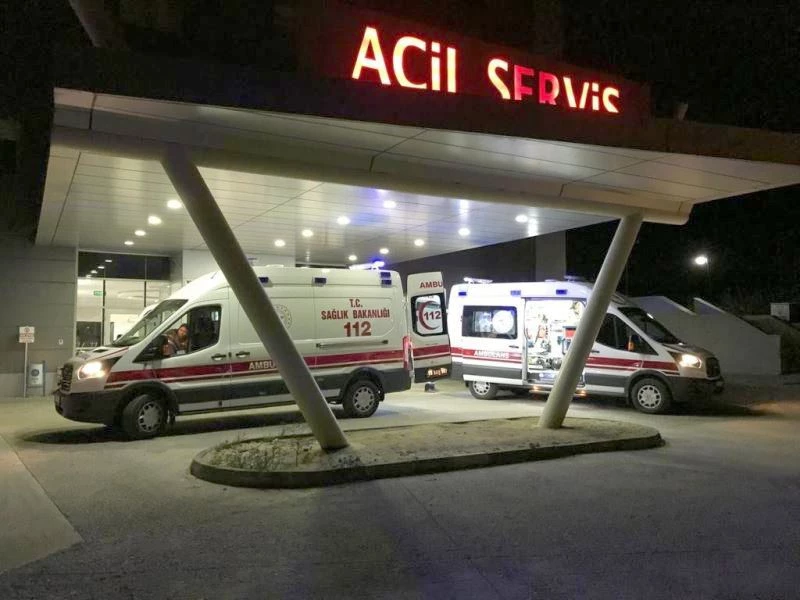 BAŞINA DEMİR DÜŞEN İŞÇİ AĞIR YARALANDI