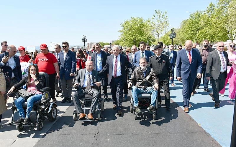 TEKİRDAĞ’DA SEVGİ YÜRÜYÜŞÜ