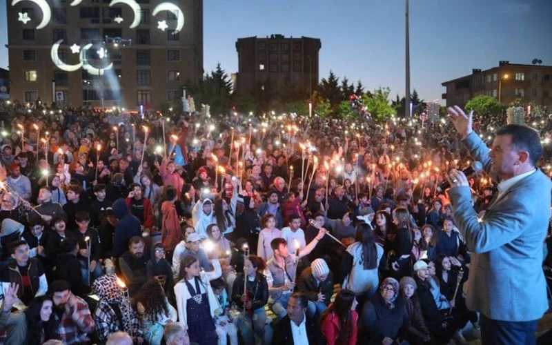 KAPAKLI’DA GENÇLER 19 MAYIS GENÇLİK ŞÖLENİ’NDE DOYASIYA EĞLENDİ