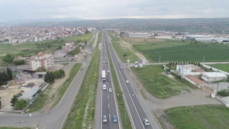 TEKİRDAĞ YOLLARINDA TATİL DÖNÜŞÜ YOĞUNLUĞU