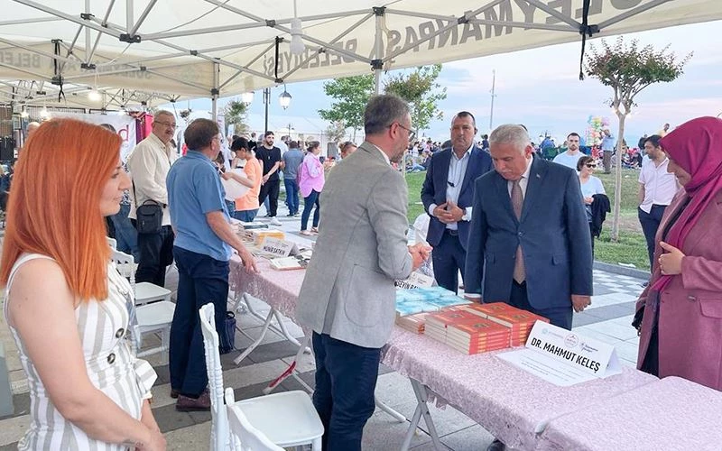 KİRAZ FESTİVALİ’NDE YAZARLAR DA BULUŞTU