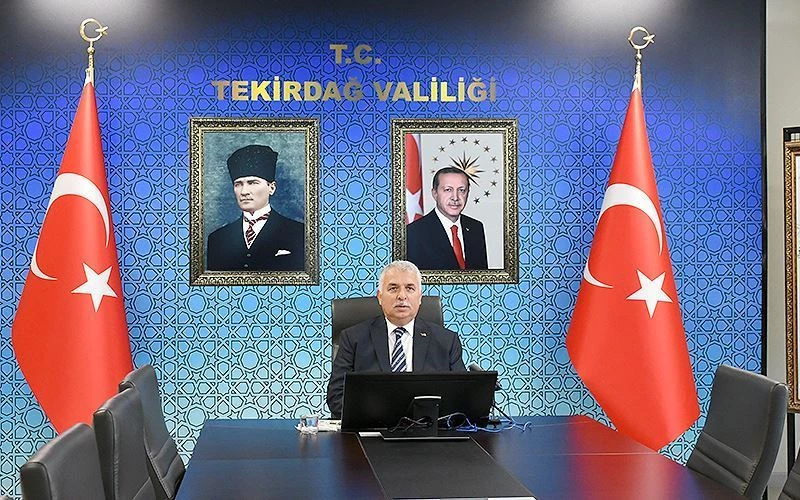 VALİ YILDIRIM’DAN ZAFER BAYRAMI KUTLAMASI