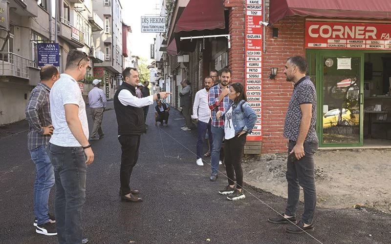 HÜSEYİN PEHLİVAN CADDESİ VE ÇEVRESİNDE SONA DOĞRU