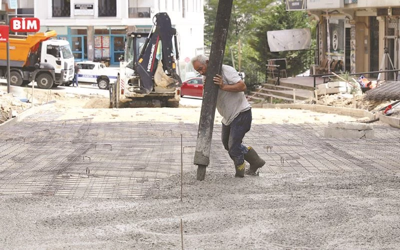 ÇERKEZKÖY’DE 600 METREKARE BETON YOL YAPILDI