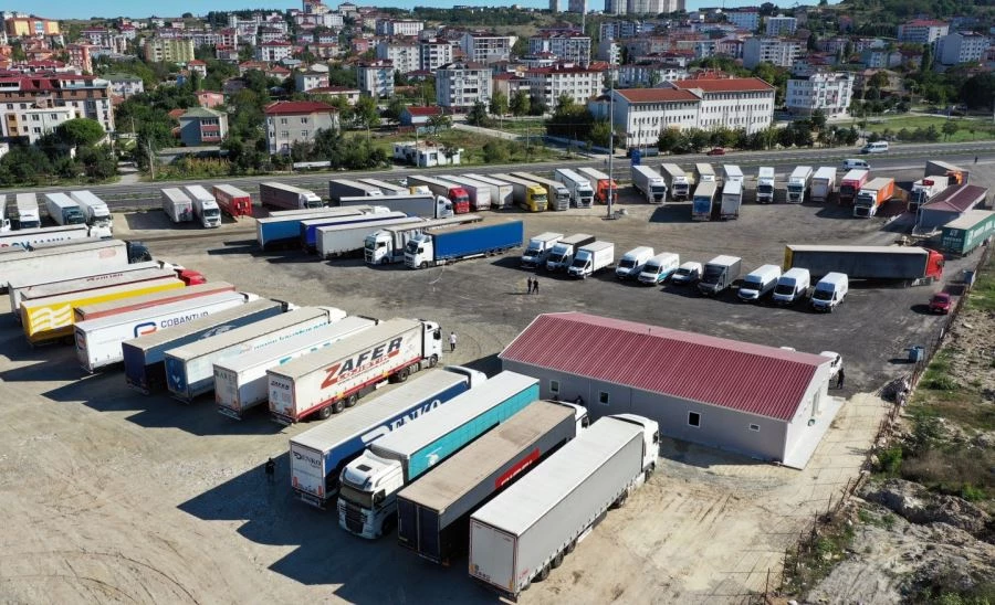 ÇERKEZKÖY’DE TIR PARKLANMASI SORUNU ORTADAN KALKTI