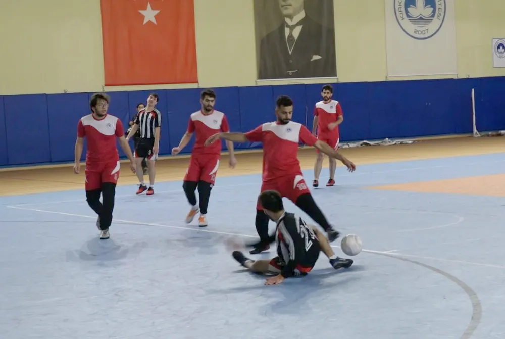 KIRKLARELİ’NDE ULUSLARARASI ÖĞRENCİLER ARASI FUTSAL DÜNYA KUPASI HEYECANI