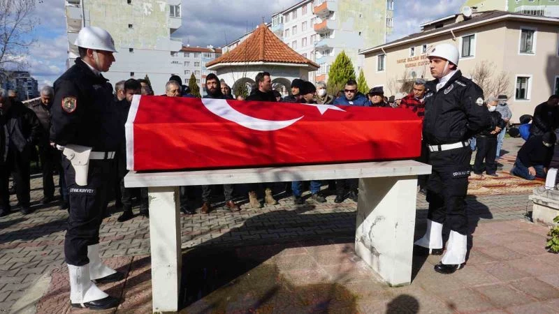 EMEKLİ EMNİYET MÜDÜRÜ TÖRENLE SON YOLCULUĞUNA UĞURLANDI