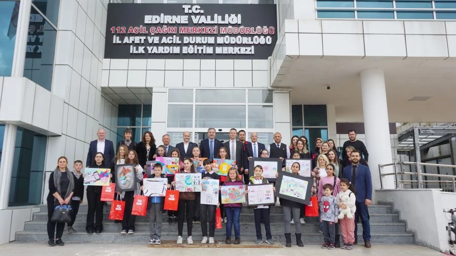 EDİRNE’DE 112’NİN ÖNEMİNİ RESMEDEN ÖĞRENCİLER ÖDÜLLERİNE KAVUŞTU