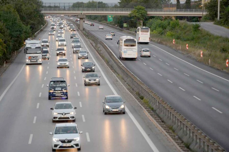 TEKİRDAĞ’DA ARAÇ SAYISI GEÇEN YILA GÖRE 16 BİN ARTTI