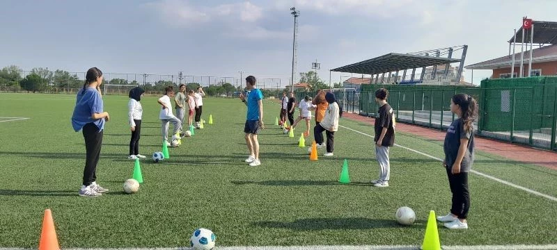 ERGENE’DE KADIN FUTBOLU PROJESİ BAŞLADI