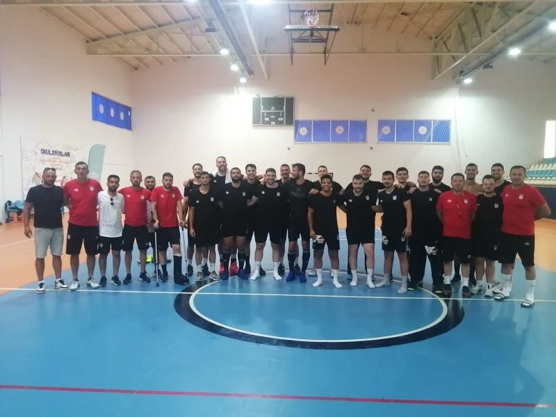 BEŞİKTAŞ ERKEK HENTBOL TAKIMI, YENİ SEZONA MURATLI’DA HAZIRLANIYOR