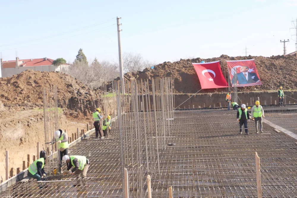  TEKİRDAĞ BÜYÜKŞEHİR BELEDİYESİ ERGENE SPOR KOMPLEKSİ’NİN TEMELİ ATILDI