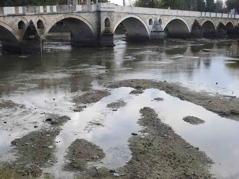 TUNCA NEHRİ ’HURDALIĞA’ DÖNÜŞTÜ