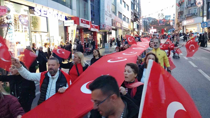 TEKİRDAĞ’DA CUMHURİYET BAYRAMI’NDA 1 KİLOMETRELİK DEV YÜRÜYÜŞ