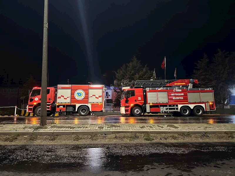 TEKİRDAĞ’DA KİMYASAL FABRİKASINDA KORKUTAN PATLAMA