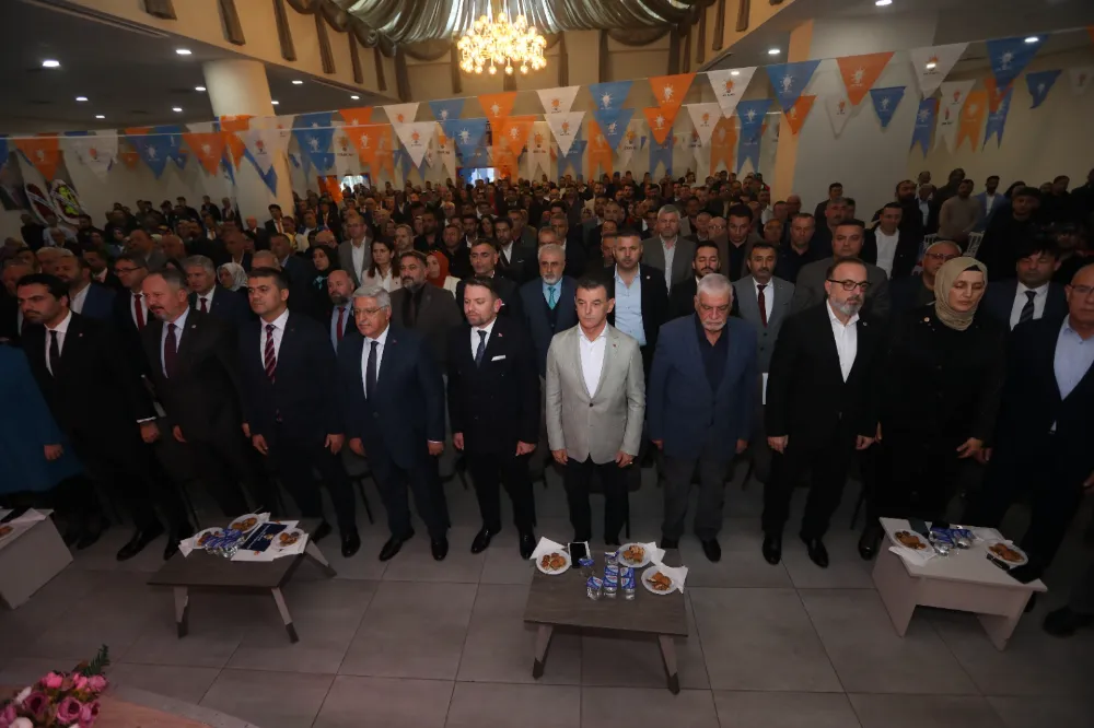 AK PARTİ KAPAKLI KONGRESİ’NDE YENİ BAŞKANINI SEÇTİ