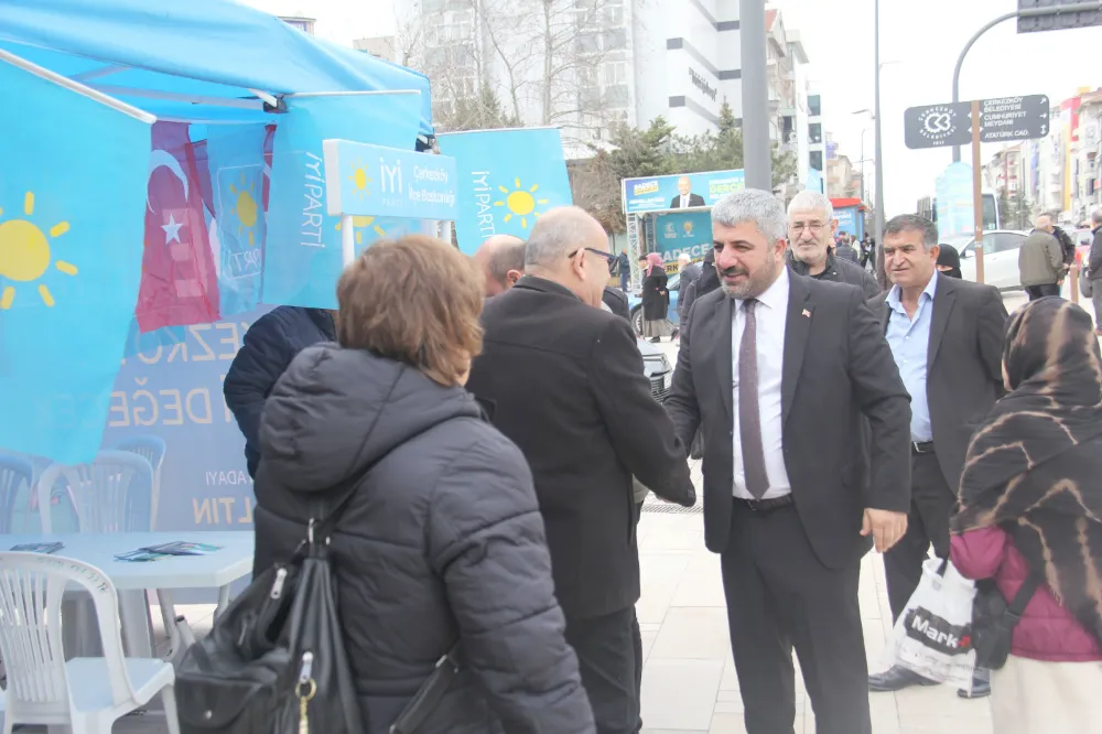 BAĞIMSIZ ADAY AHMET YILDIZ’DAN PARTİ STANTLARINA ZİYARET