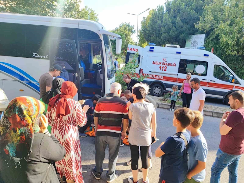 YOLUN KARŞISINA GEÇMEK İSTEYEN KADINA OTOBÜS ÇARPTI