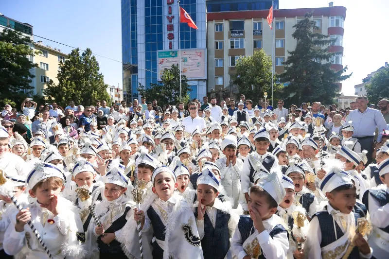 KAPAKLI’DA 19. GELENEKSEL SÜNNET ŞÖLENİ DÜZENLENDİ