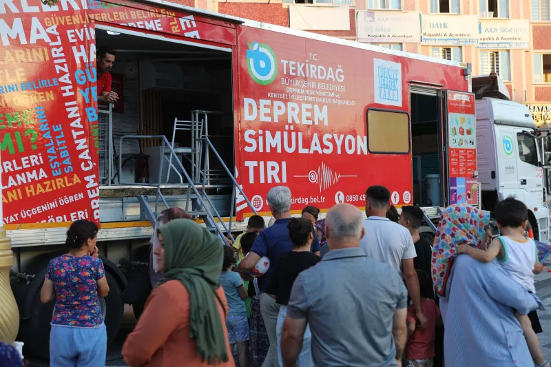 MARMARA DEPREMİ’NİN YIL DÖNÜMÜNDE ANMA ETKİNLİKLERİ DÜZENLENDİ