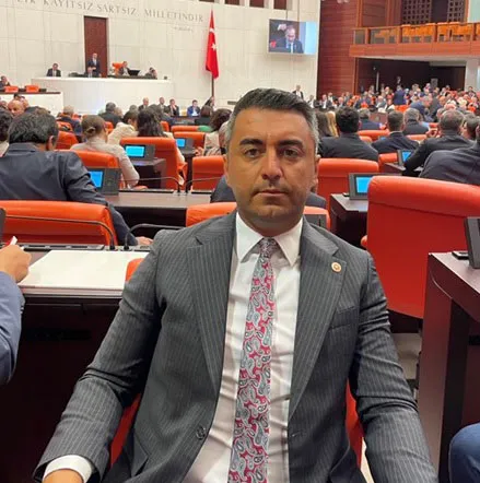  DEVA PARTİLİ AVŞAR: SAYIN BAKAN, TARLADA YANGIN VAR, HABERİN VAR MI?