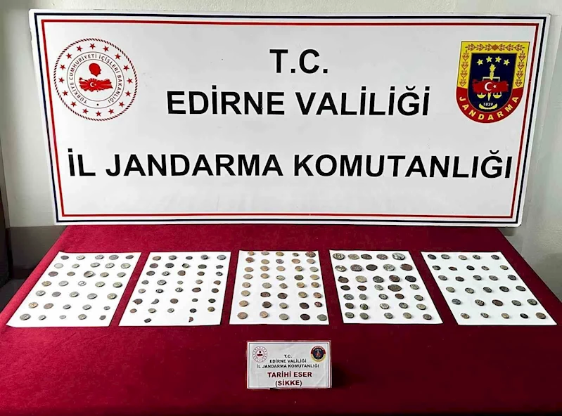 YOLCU OTOBÜSÜNDE 177 TARİHİ SİKKE ELE GEÇİRİLDİ