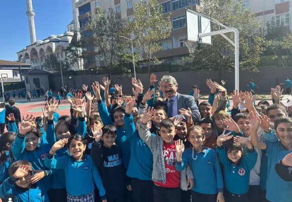 KIZILPINAR’DA İLK KEZ BİR OKULDA NORMAL EĞİTİM DÖNEMİ BAŞLADI