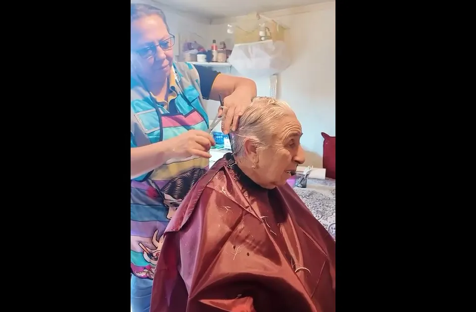 SARAY BELEDİYESİ’NDEN EVDE ÜCRETSİZ KUAFÖR HİZMETİ