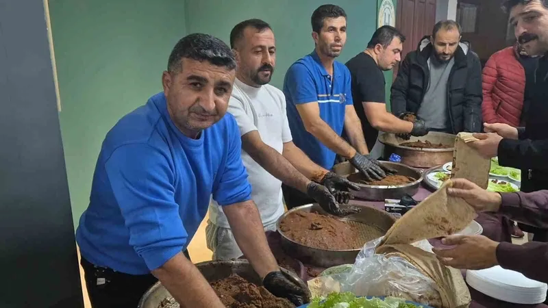 TÜRKİYE GOL YAĞDIRDI, GALİBİYETİ ACIYLA KUTLADILAR
