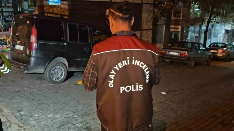 ESKİ EŞİNİ BIÇAKLA YARALADI