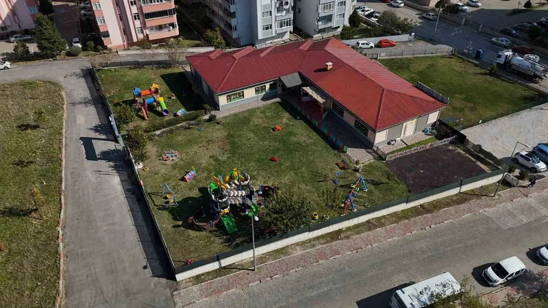 ÖZEL KREŞİN ÖĞRETMENİ ÇOCUĞA FELAKETİ YAŞATTI: İDDİAYA GÖRE ÖĞRETMEN ÇOCUĞUN KOLUNU ISIRDI