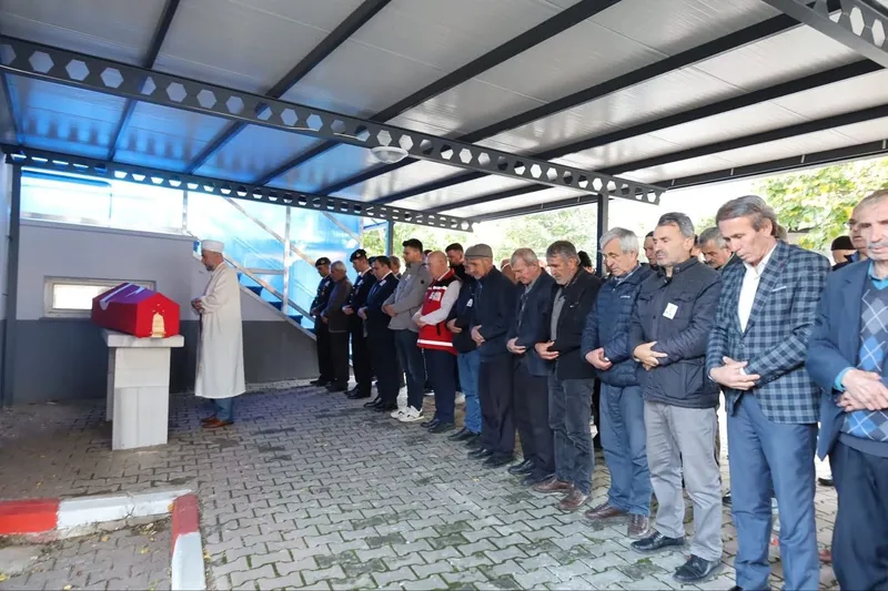 KIBRIS GAZİSİ SON YOLCULUĞUNA UĞURLANDI