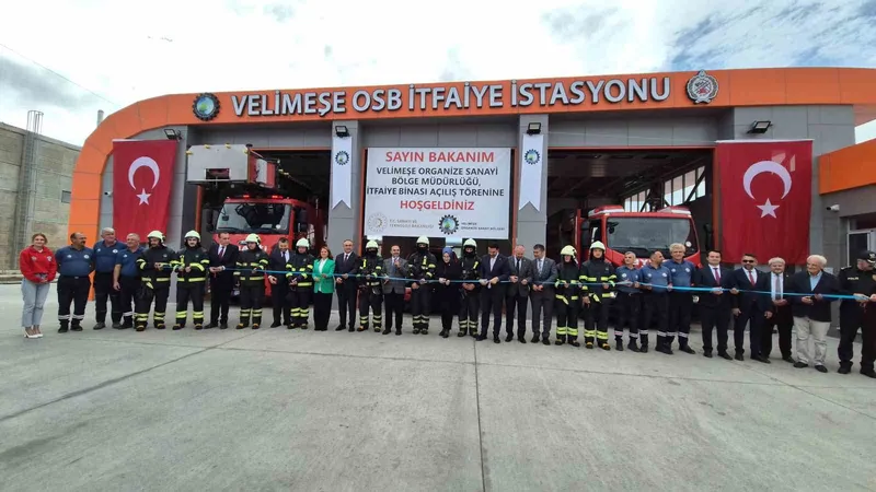 OSB’DE İTFAİYE HİZMET BİNASI BAKAN KACIR’IN KATILIMIYLA AÇILDI