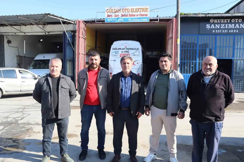 TEKİRDAĞ’DA ALTYAPI YETERSİZLİĞİ SOKAKLARI YİNE GÖLE ÇEVİRDİ: ONLARCA ARAÇ SANAYİNİN YOLUNU TUTTU