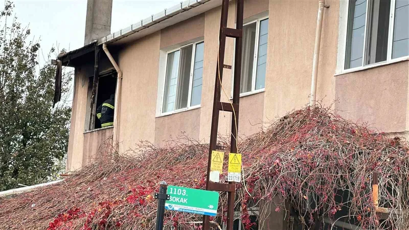 MURATLI’DA EV YANGINI: 1 KİŞİ DUMUNDAN ETKİLENDİ