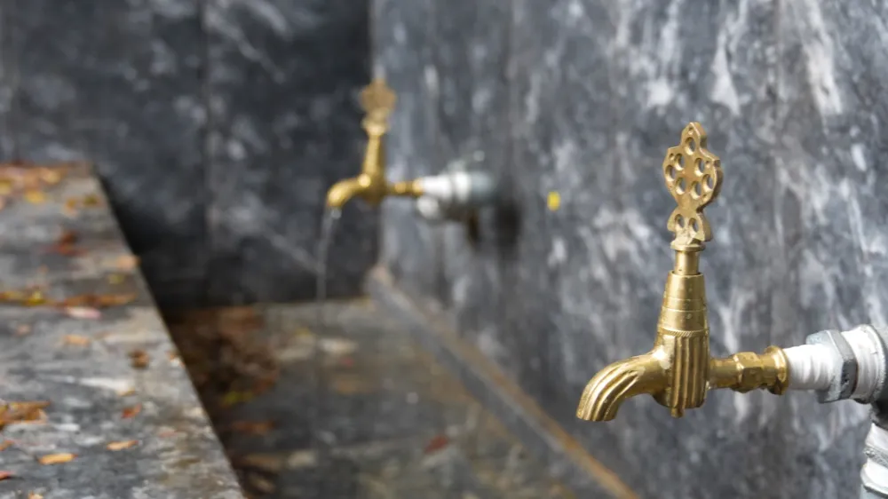 TARİHİ GÜNGÖRMEZ ÇEŞMESİ YENİLENEREK YENİDEN HİZMETE AÇILDI