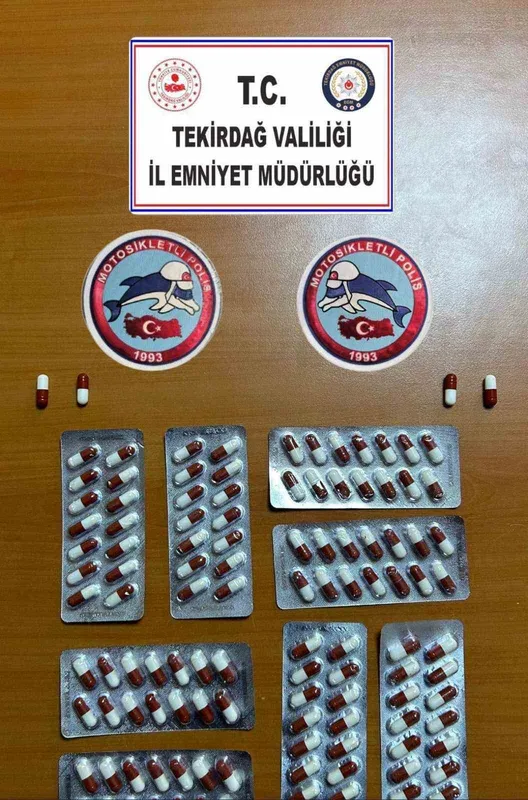  TEKİRDAĞ’DA YUNUS TİMLERİNDEN HUZUR OPERASYONU: ÇOK SAYIDA UYUŞTURUCU VE SİLAH ELE GEÇİRİLDİ